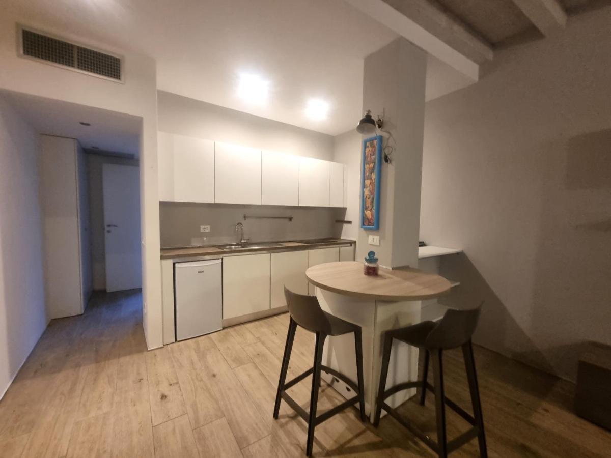 Profumo Di Lago Desenzano-By Goccia Di Lago Desenzano del Garda Eksteriør billede